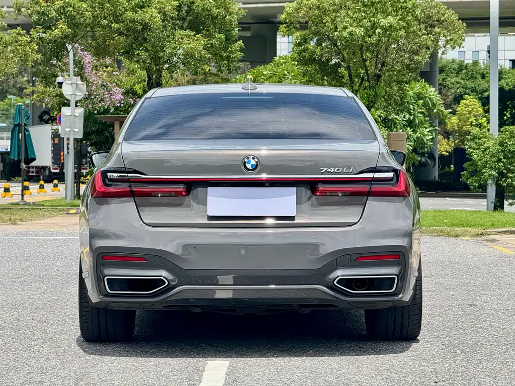 BMW 7 Series 2020 — фото 19