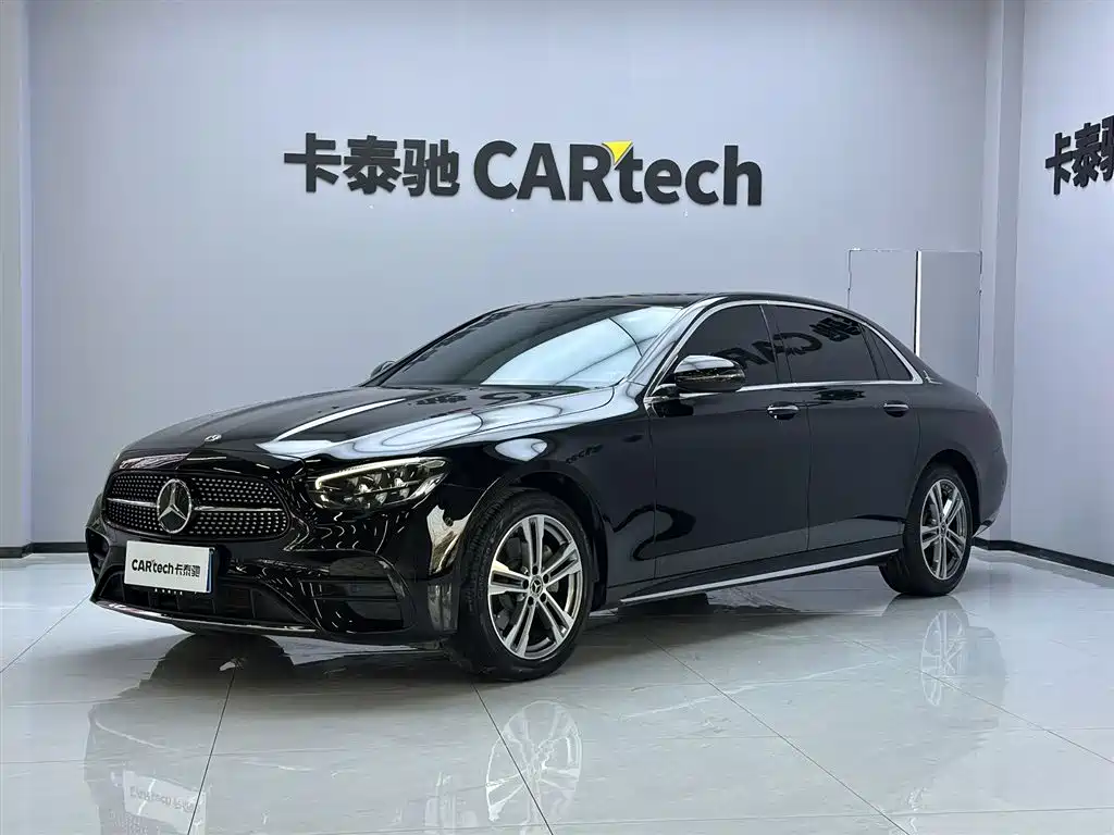 Mercedes-Benz E-Class 2022 — фото 1