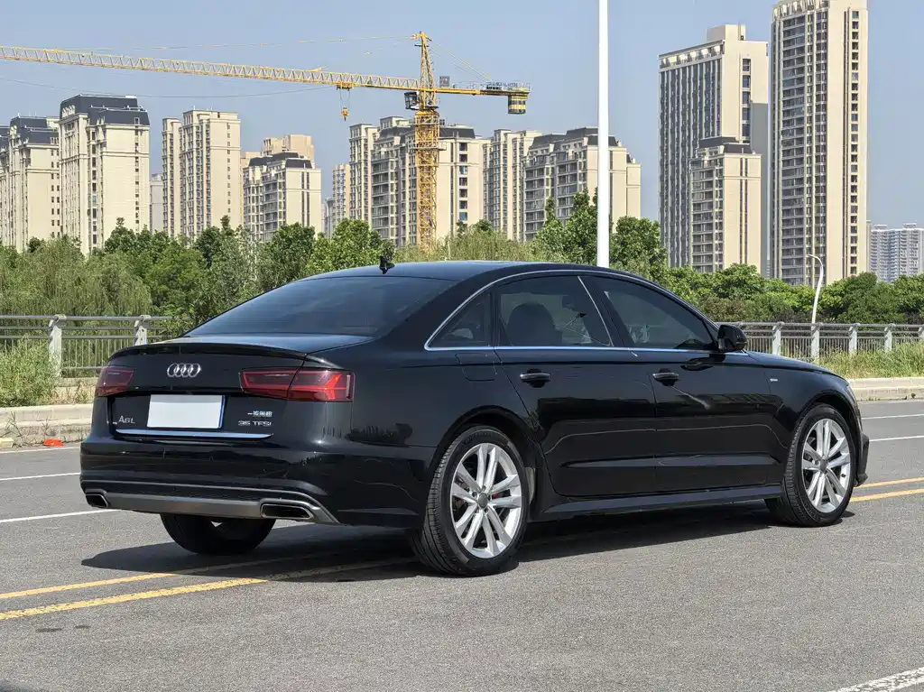 Audi A6L 2018 — фото 10
