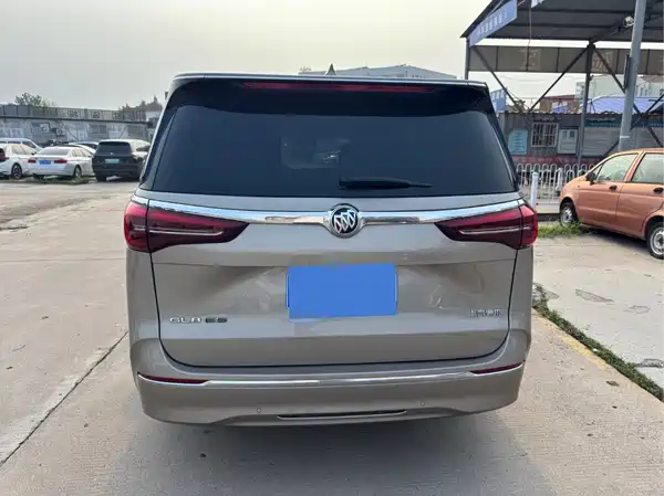 Buick GL8 2025