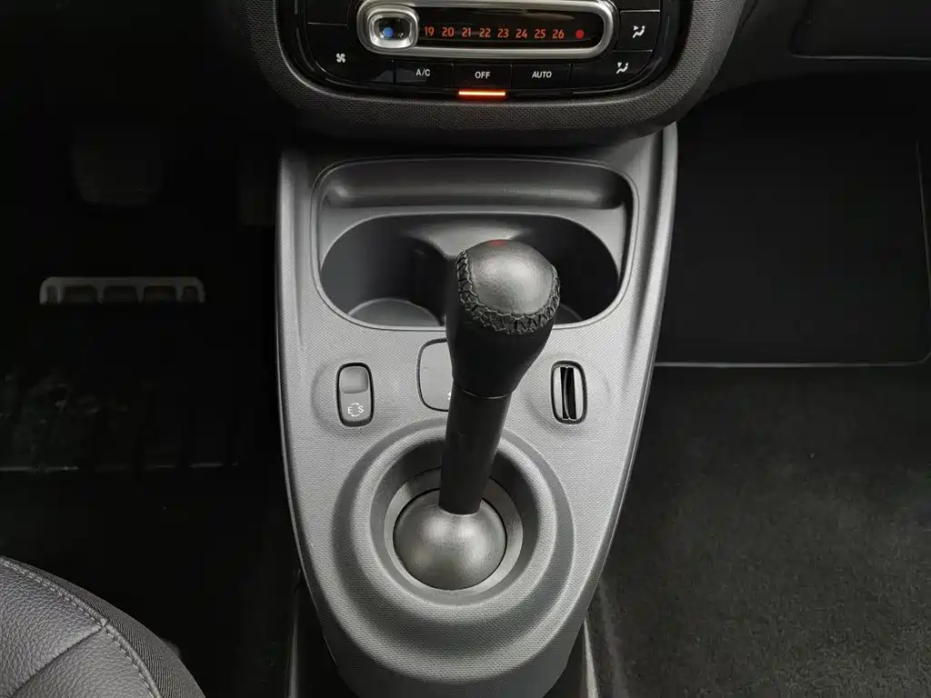 smart Forfour 2018 — фото 13