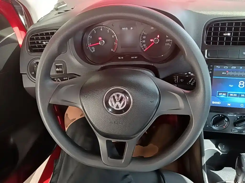 Volkswagen Polo 2018 — фото 11