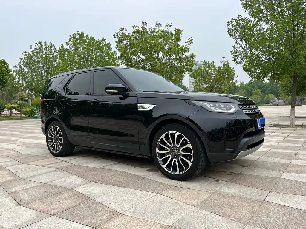 Land Rover Discovery 2018 — фото 3