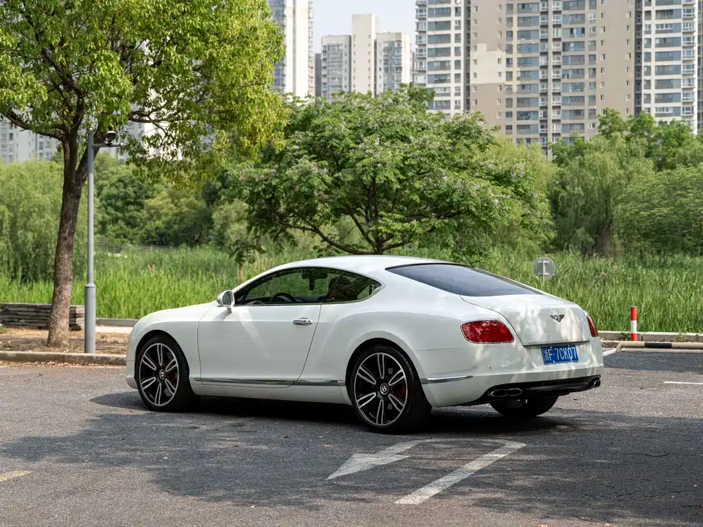 Bentley Continental 2014 — фото 6