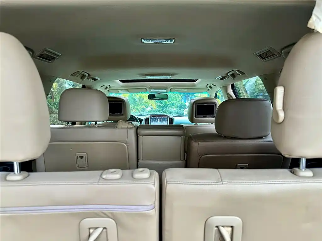 Toyota Land Cruiser 2012 — фото 27