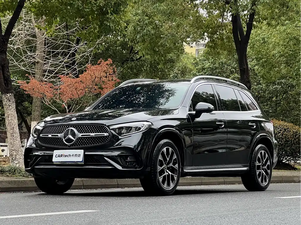 Mercedes-Benz GLC 2025 — фото 1