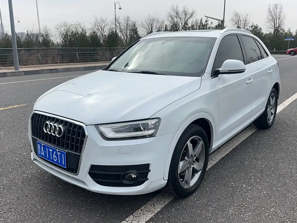 Audi Q3 2015 — фото 1