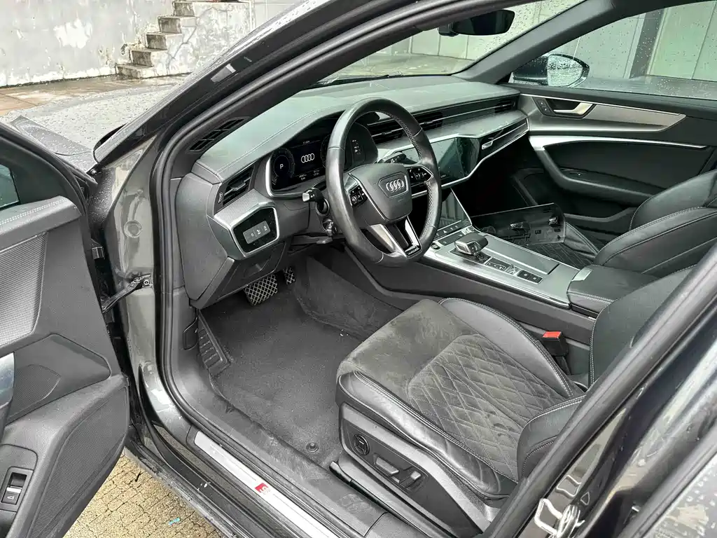 Audi A6L 2022 — фото 11