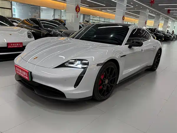 Porsche Taycan 2024