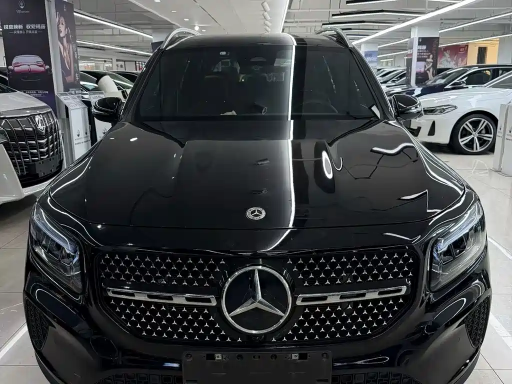 Mercedes-Benz GLB 2025