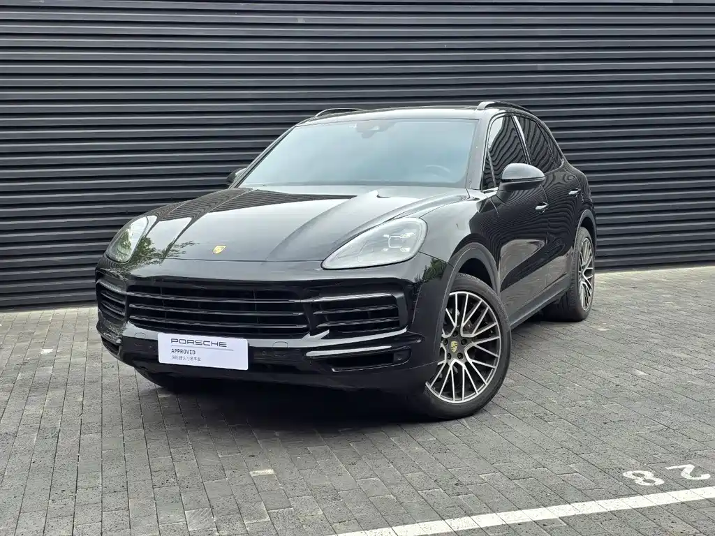 Porsche Cayenne 2018 — фото 1