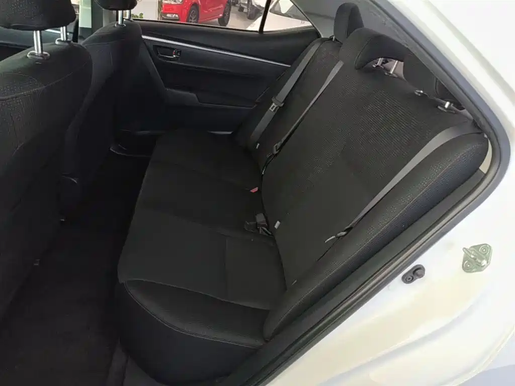 Toyota Corolla 2019 — фото 17