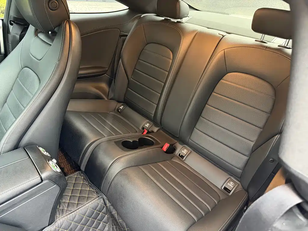 Mercedes-Benz C-Class 2019 — фото 16