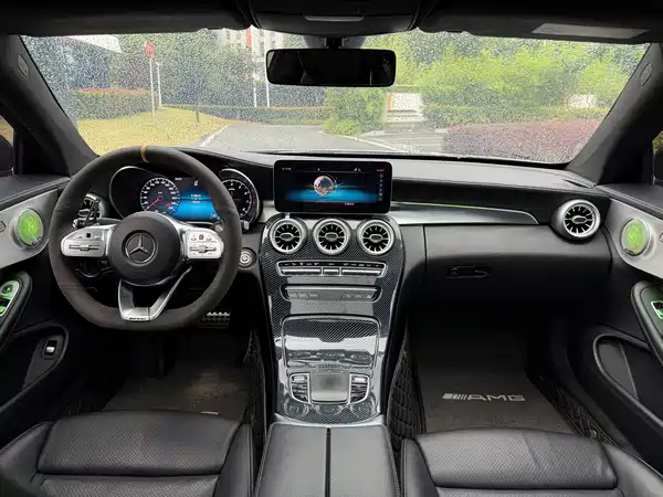 Mercedes-Benz C-Class 2019