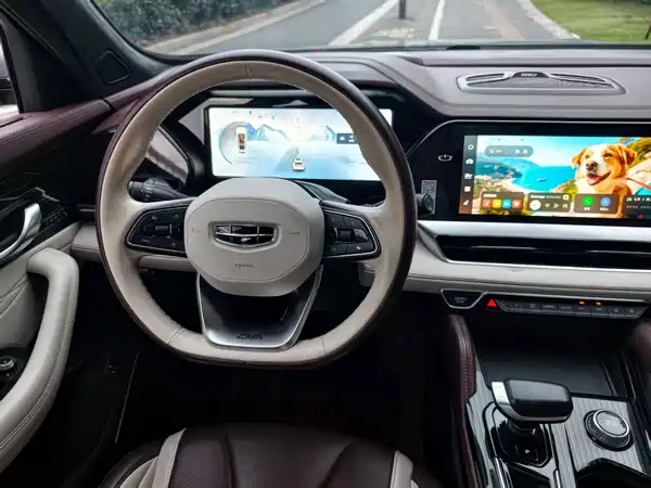 Geely Xingyue L 2022