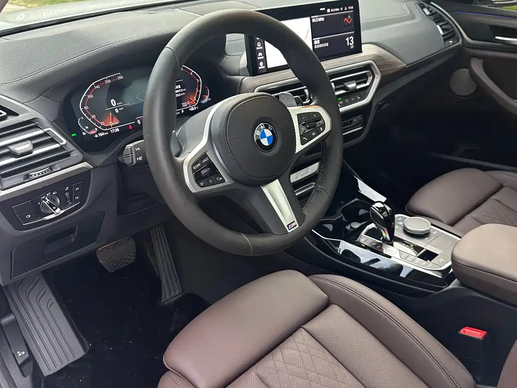 BMW X3 2022 — фото 9