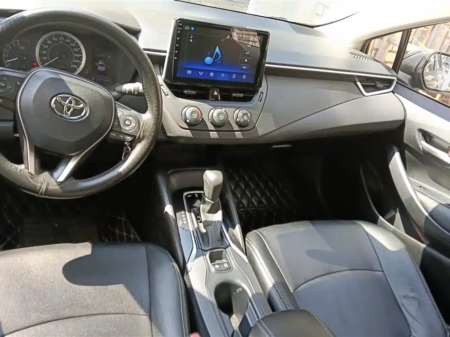 Toyota Corolla 2021 — фото 12