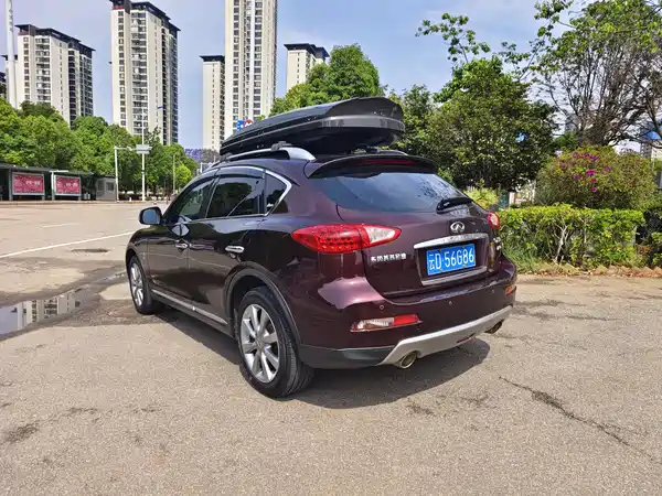 Infiniti QX50 2015