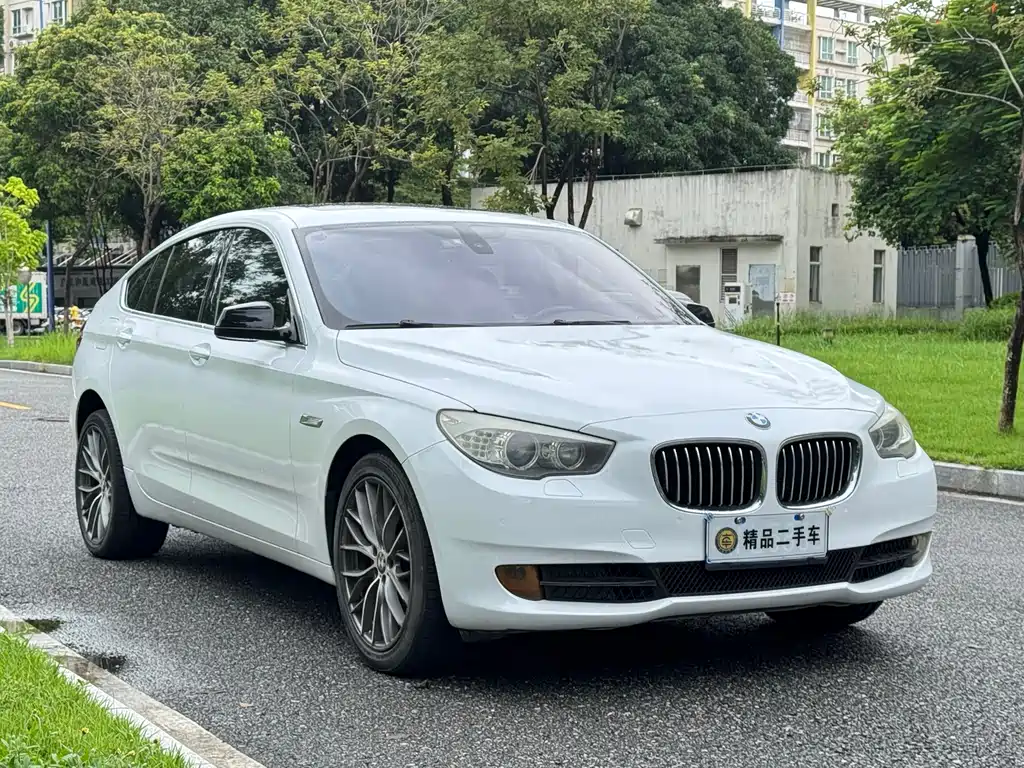 BMW 5 Series GT 2010 — фото 2