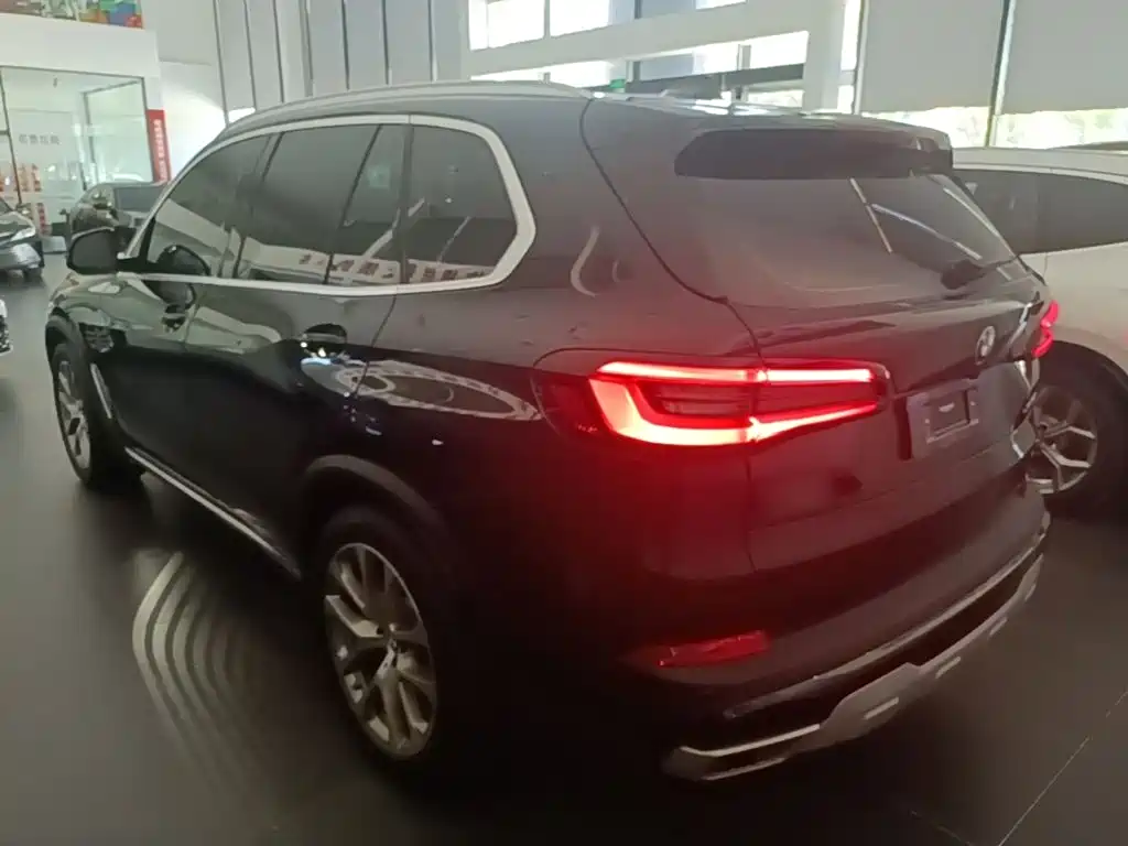 BMW X5 2021 — фото 5