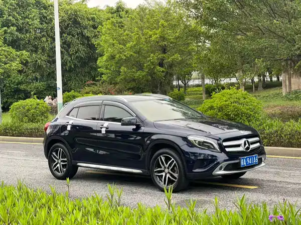 Mercedes-Benz GLA 2016