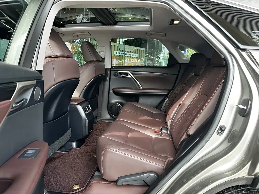 Lexus RX 2021