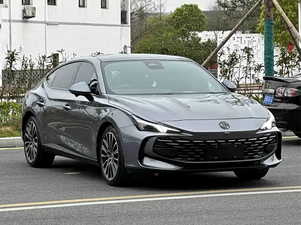 MG MG7 2023