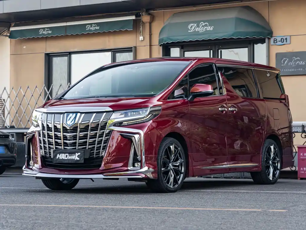 Toyota Alphard 2021 — фото 1