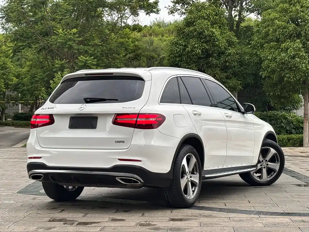 Mercedes-Benz GLC 2017 — фото 7