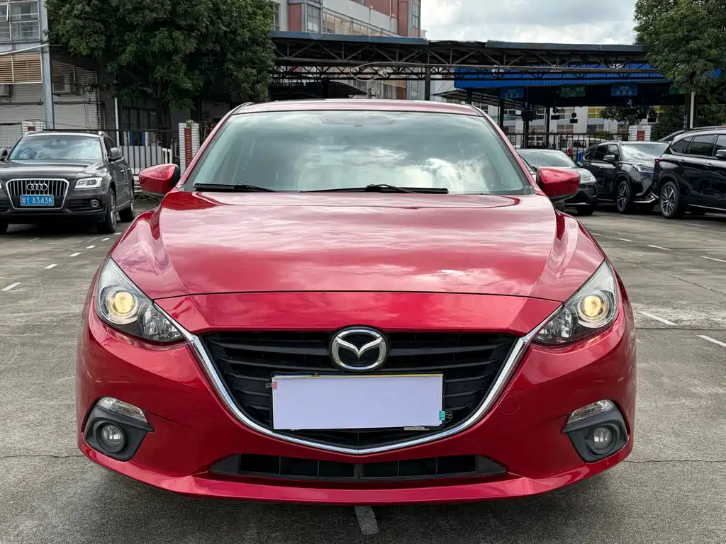 Mazda 3 Axela 2016