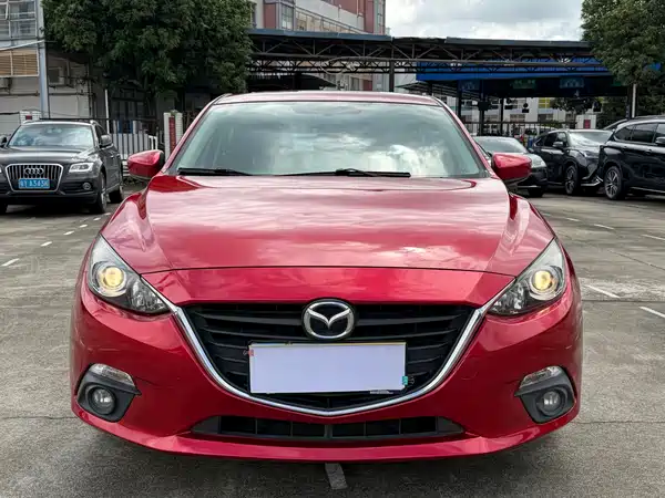 Mazda 3 Axela 2016