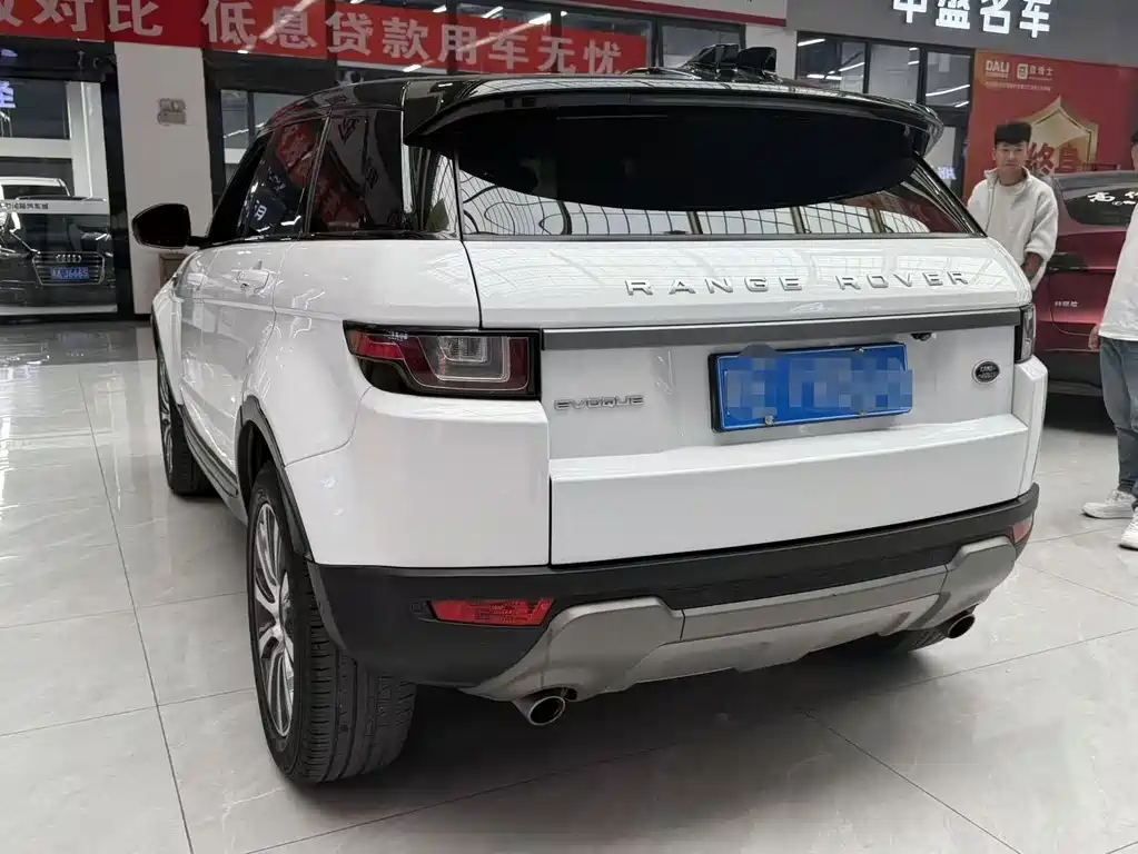 Land Rover Evoque 2018 — фото 12