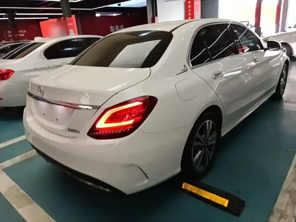 Mercedes-Benz C-Class 2020