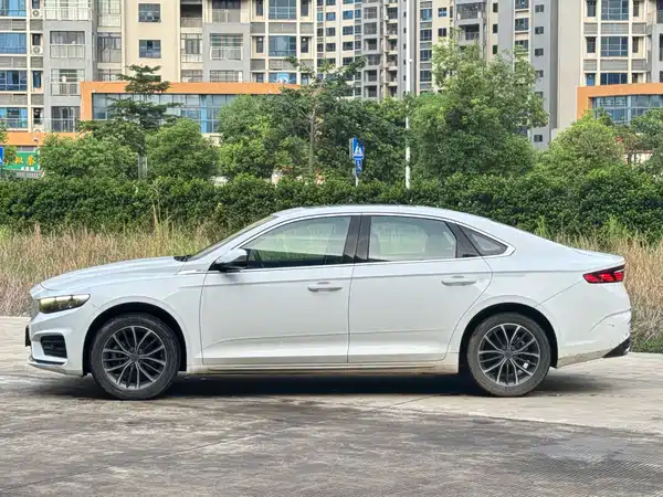 Geely Xingrui 2022