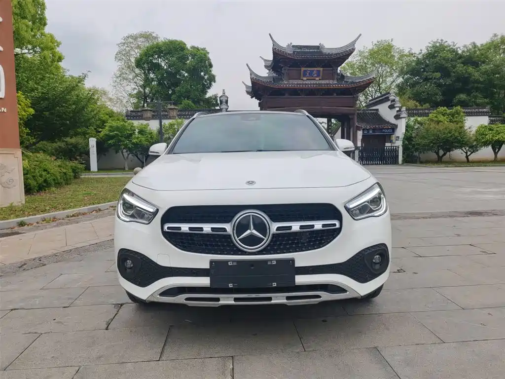 Mercedes-Benz GLA 2023 — фото 3