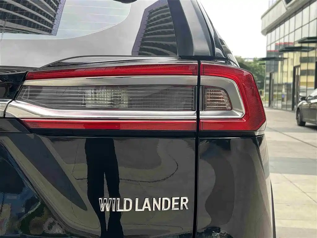 Toyota Wildlander 2023 — фото 18