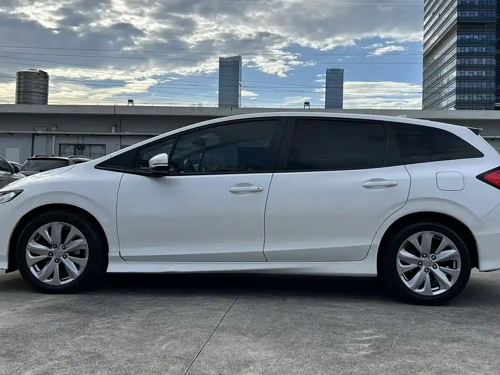 Honda Jade 2017 — фото 11