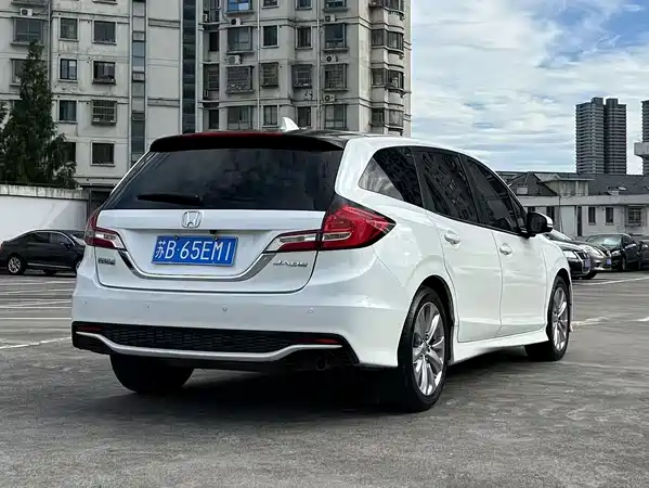 Honda Jade 2017