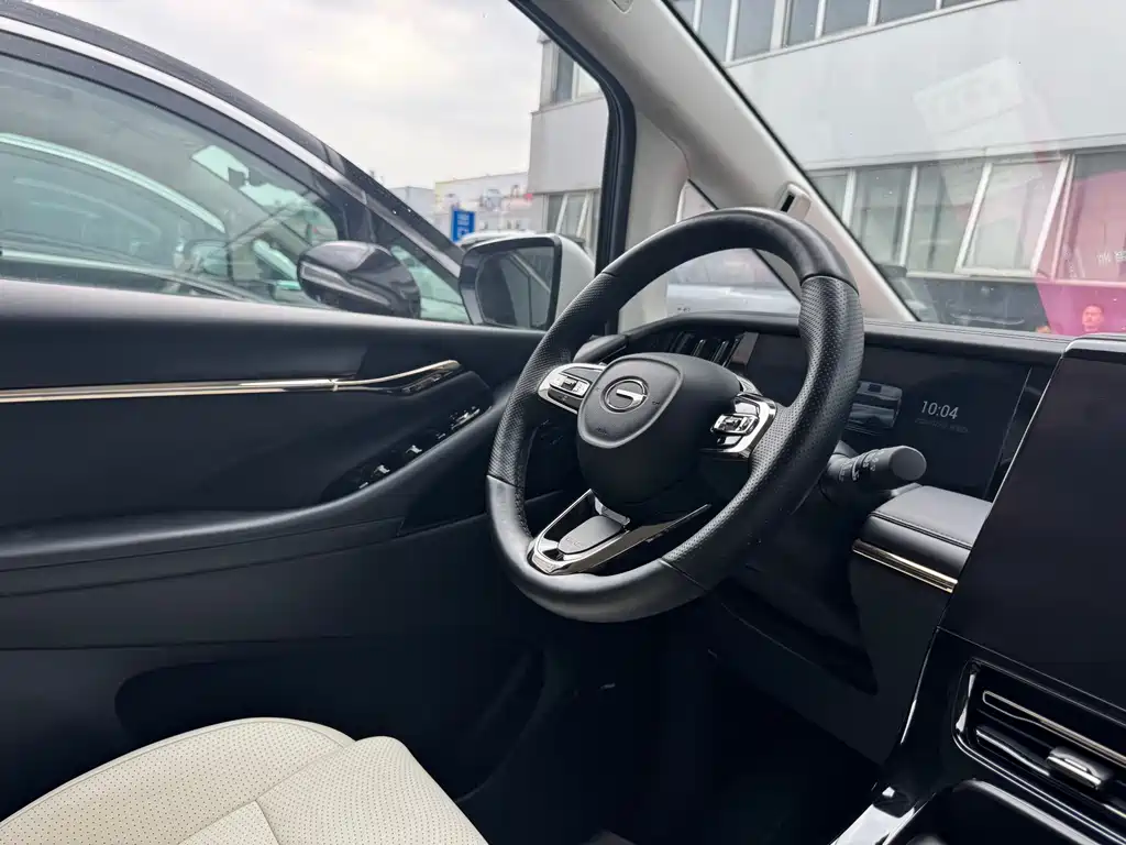 GAC Trumpchi E9 2023 — фото 18