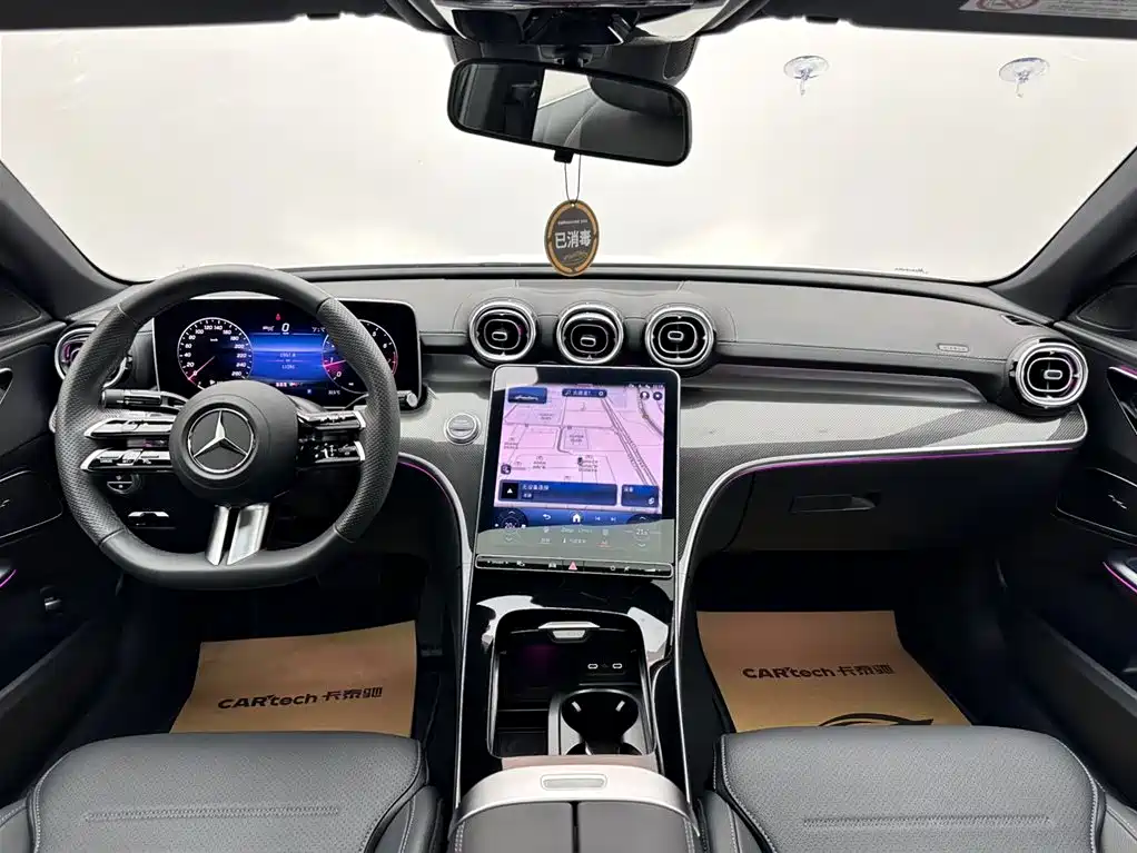 Mercedes-Benz C-Class 2024 — фото 10
