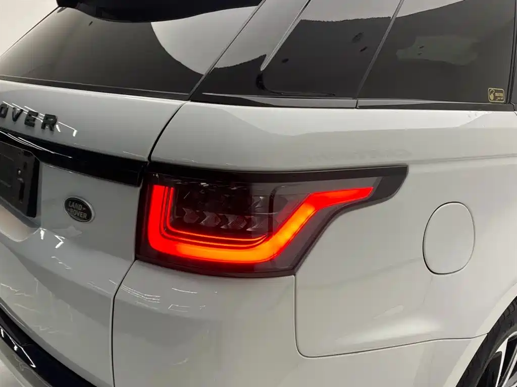 Land Rover Sport 2020 — фото 10