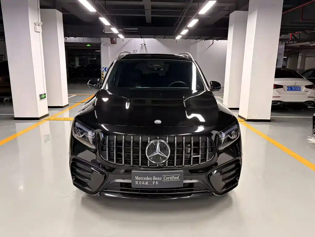 Mercedes-Benz GLB AMG 2025
