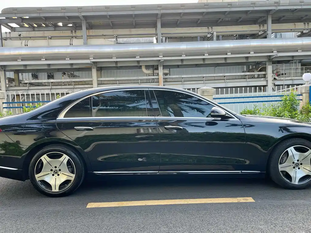 Mercedes-Benz S-Class 2024 — фото 11