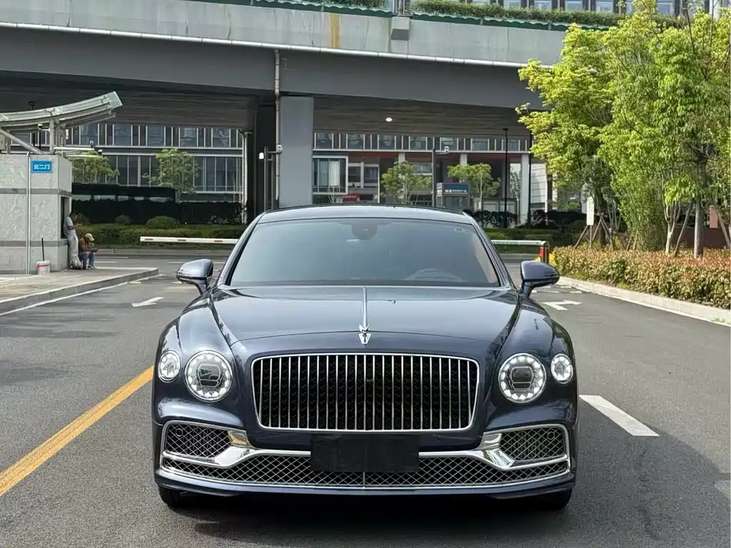 Bentley Flying Spur 2023