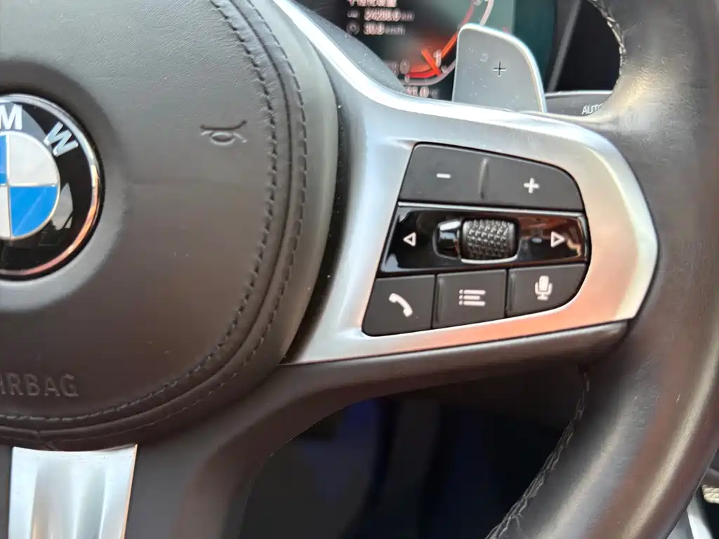BMW 3 Series 2021 — фото 16