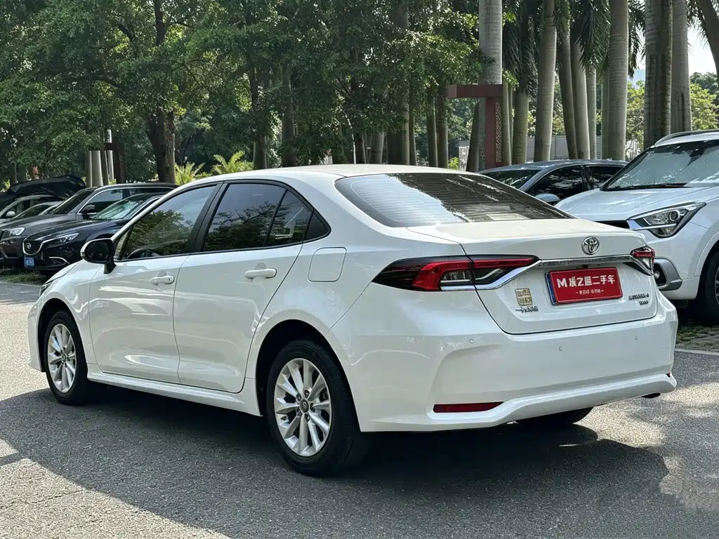 Toyota Corolla 2022 — фото 4