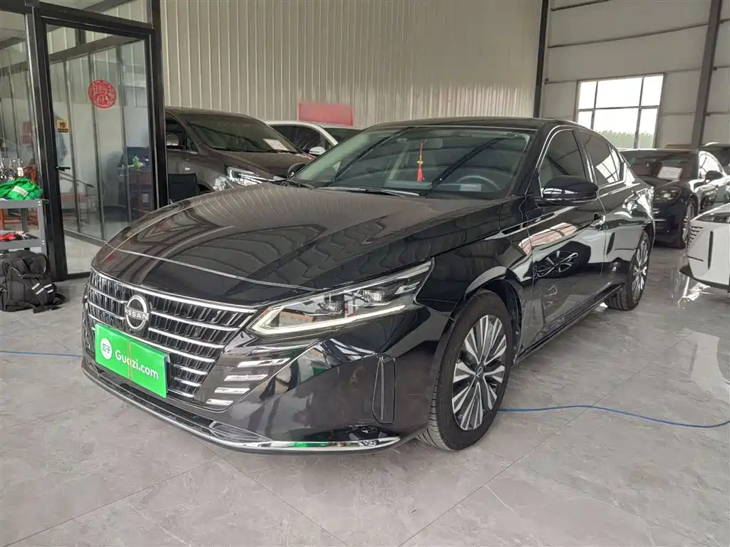Nissan Teana 2023 — фото 1