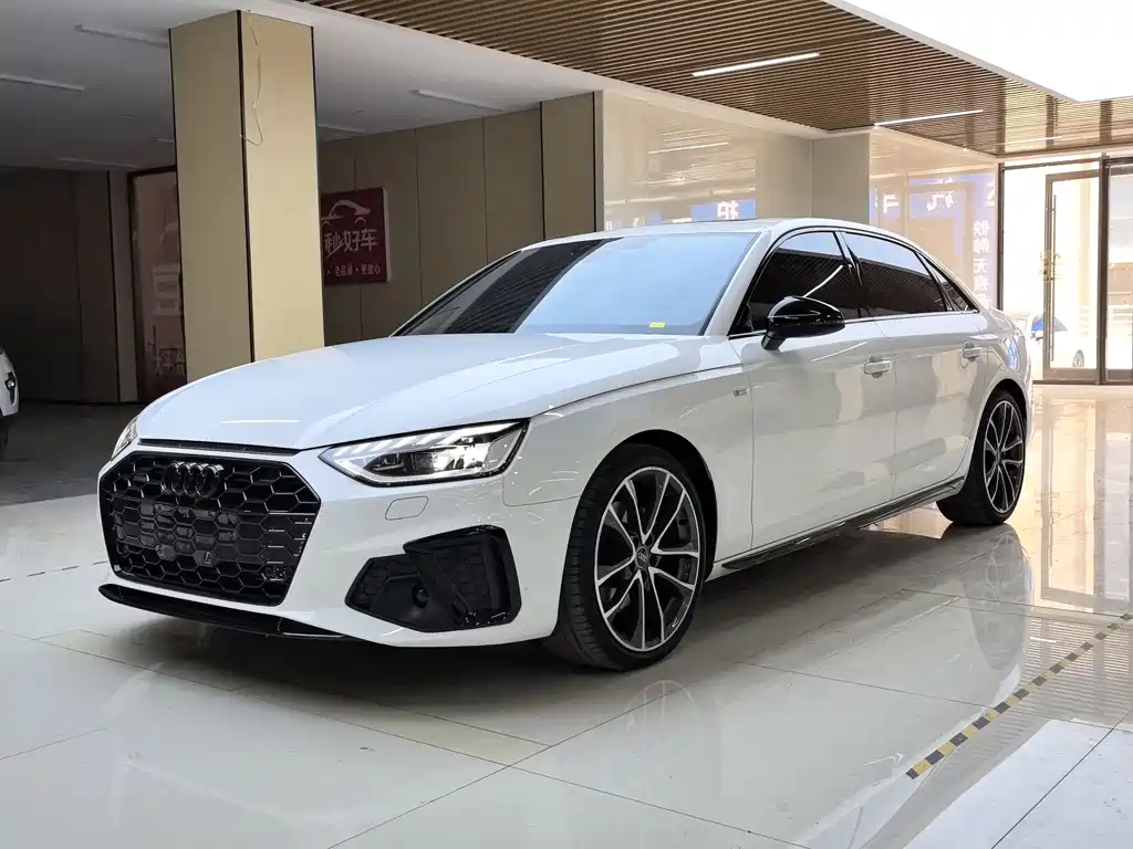 Audi A4L 2023 — фото 1