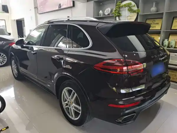 Porsche Cayenne 2016