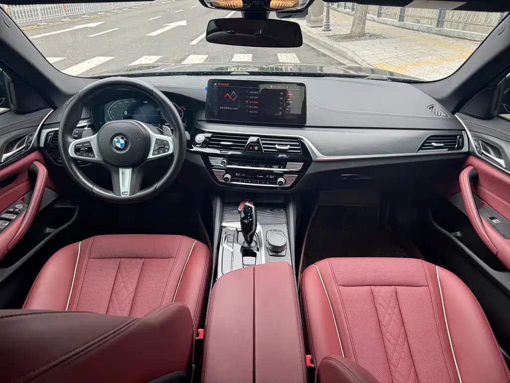 BMW 5 Series 2022